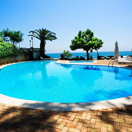 Grande Albergo Miramare Formia Buitenkant foto