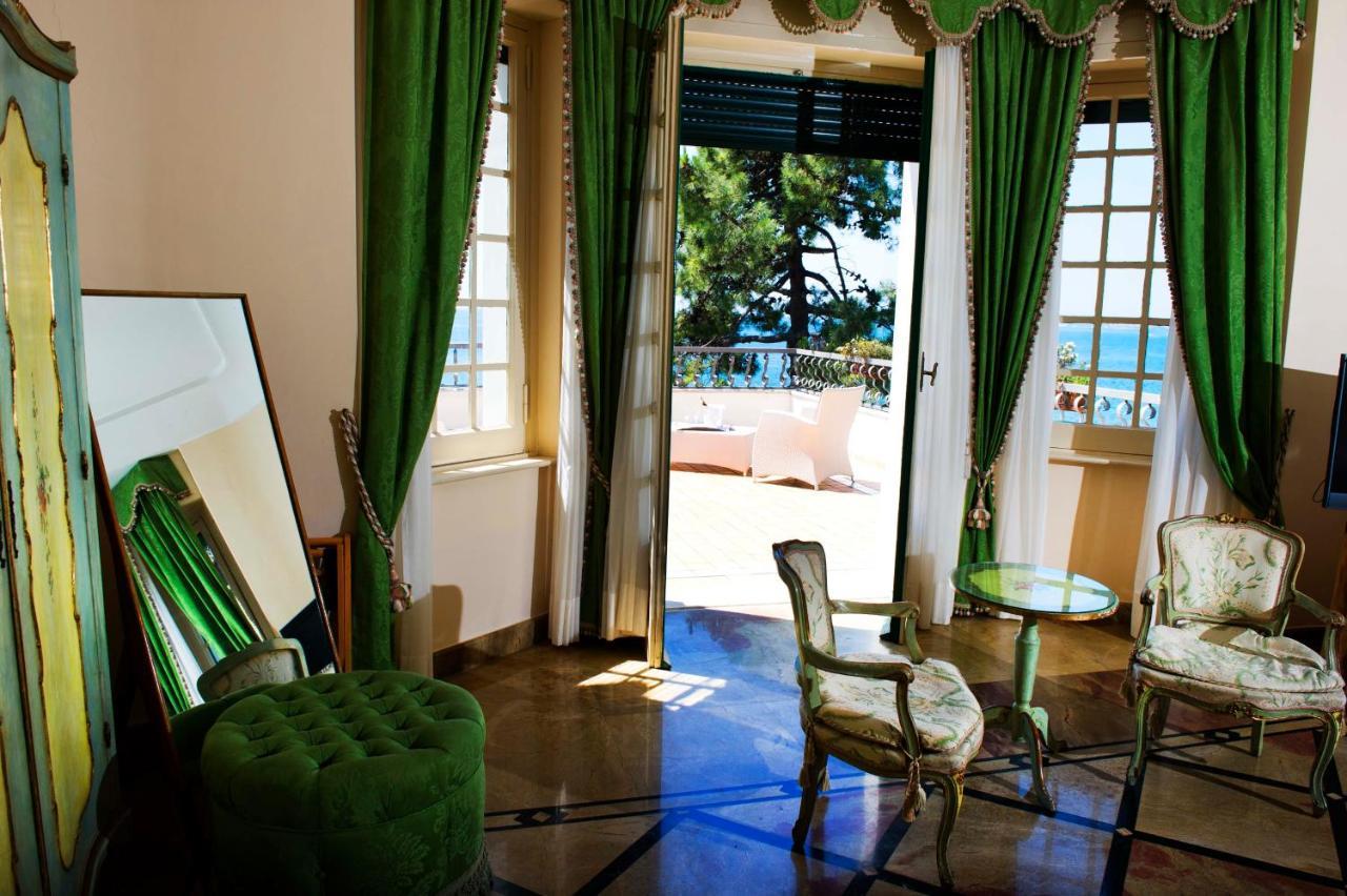 Grande Albergo Miramare Formia Buitenkant foto