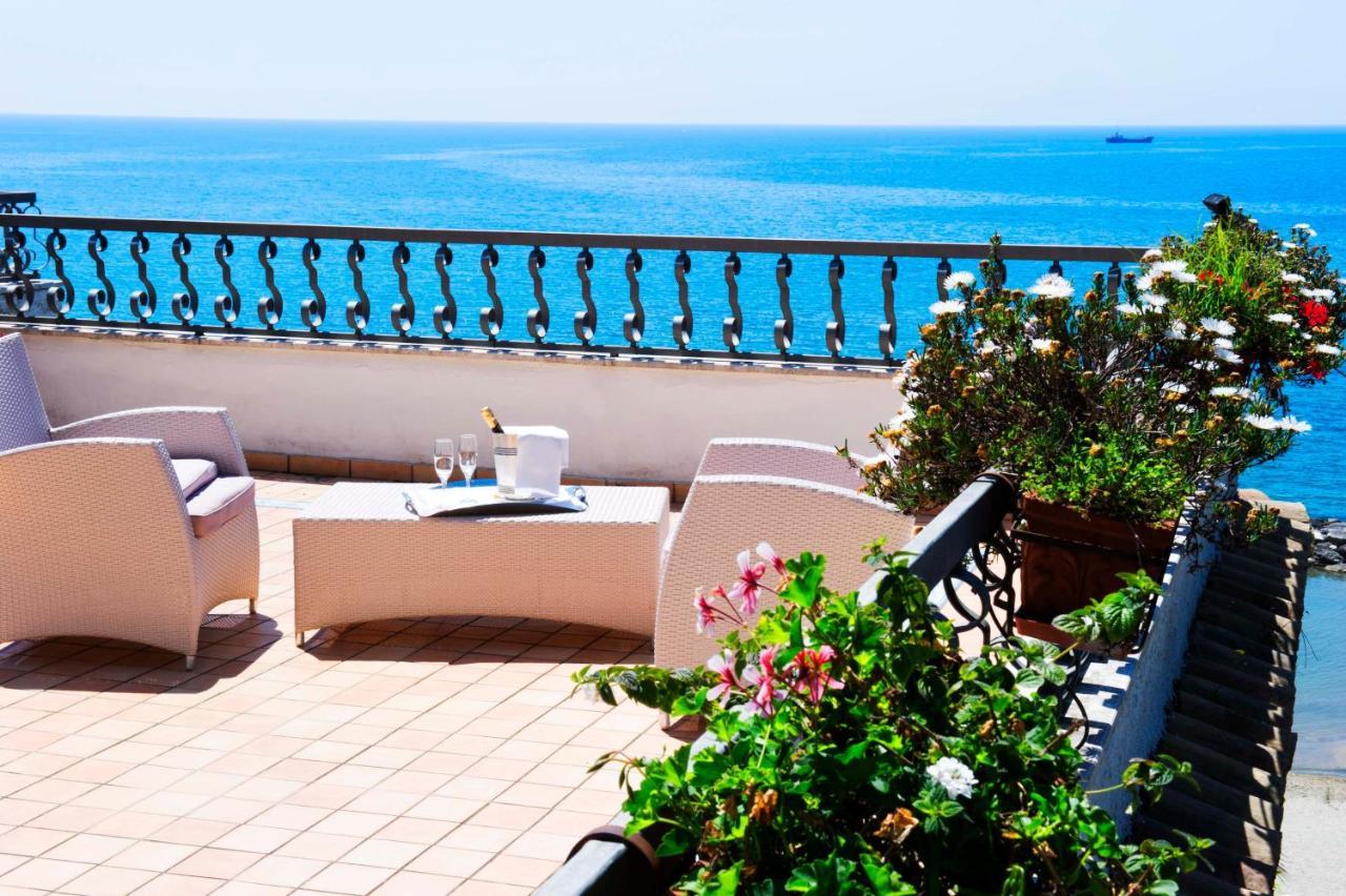 Grande Albergo Miramare Formia Buitenkant foto