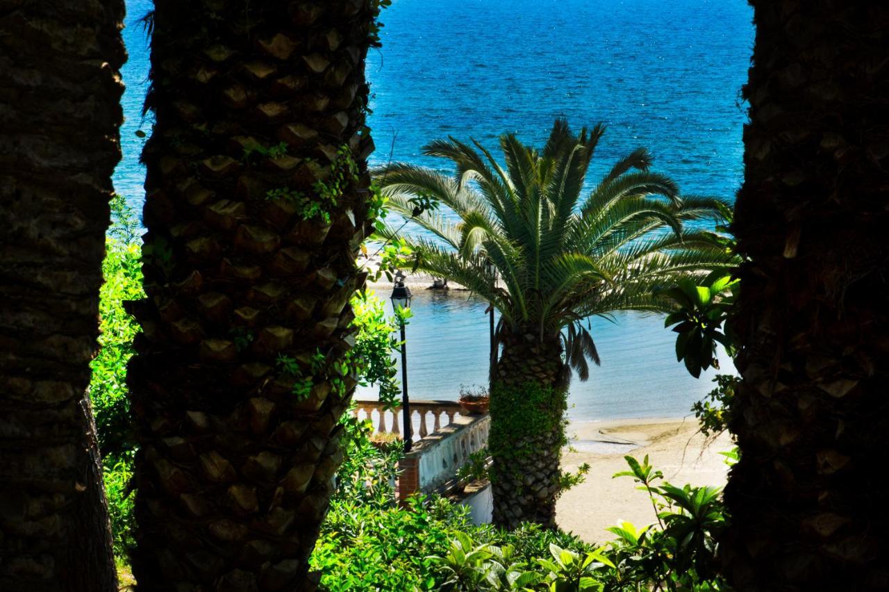 Grande Albergo Miramare Formia Buitenkant foto