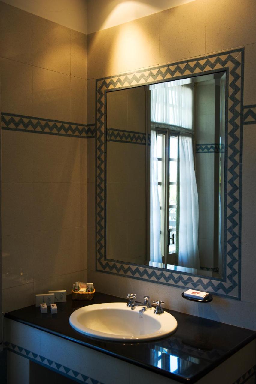 Grande Albergo Miramare Formia Buitenkant foto